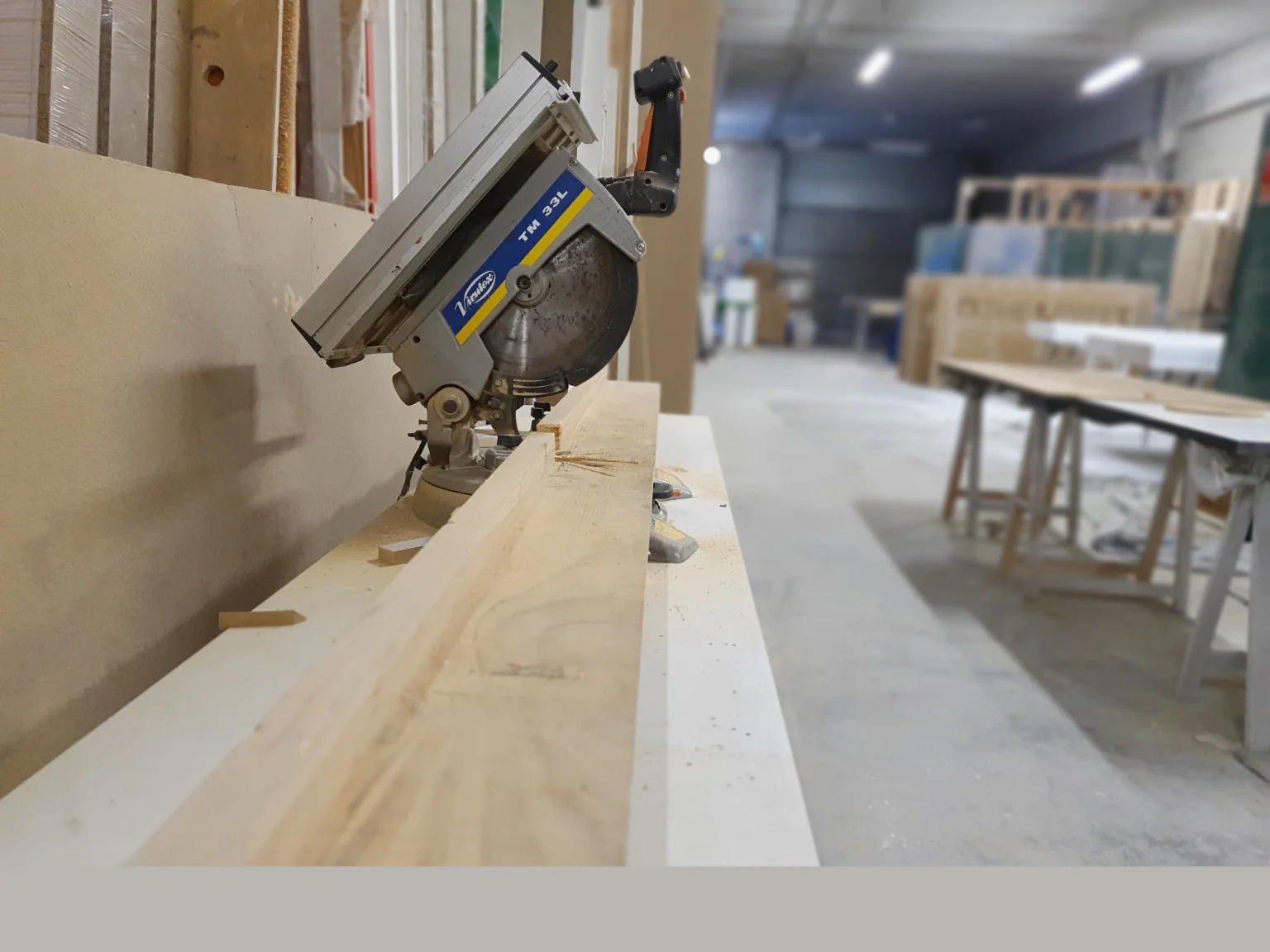 Woodworking tools and materials at the Projekta workshop