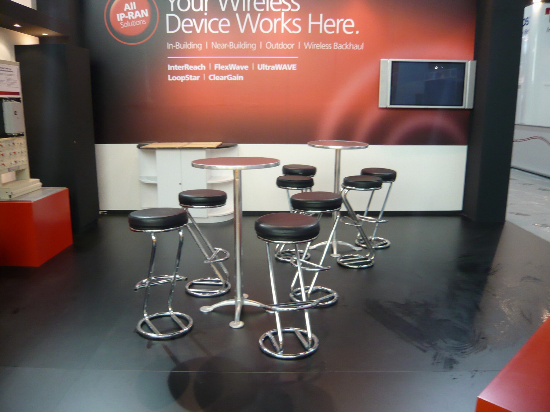 stand MWC ADC_WIRELESS