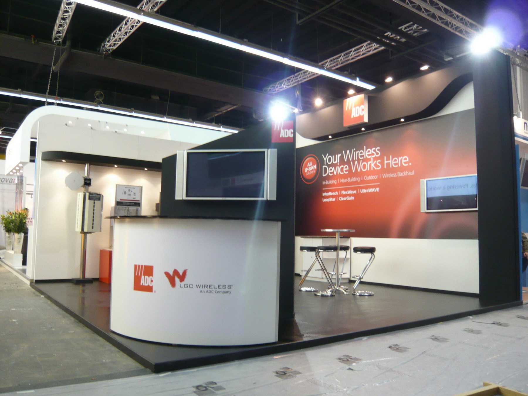 stand MWC ADC_WIRELESS