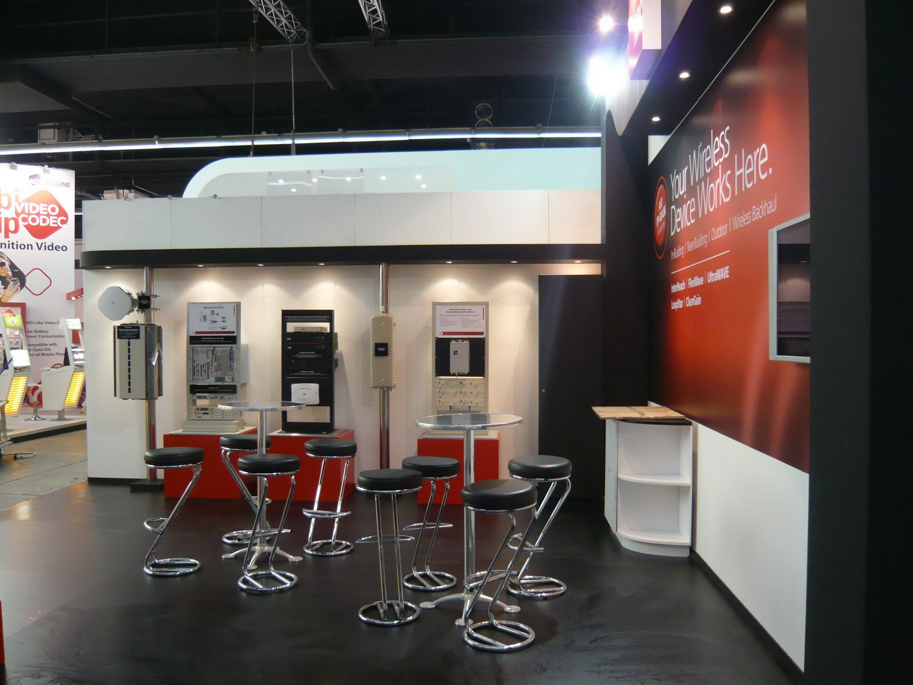 stand MWC ADC_WIRELESS