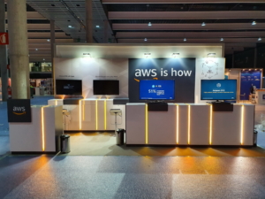 stand AMAZON WEB SERVICES KUBECON stand AMAZON WEB SERVICES KUBECON